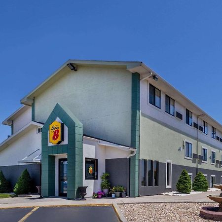 Super 8 By Wyndham Kansas City At Barry Road/Airport Екстериор снимка